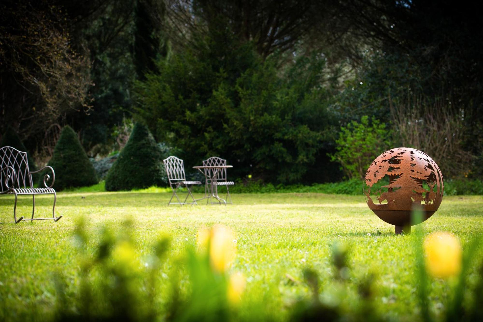 Bed and Breakfast Domaine De La Briouse Sanxay Exterior foto