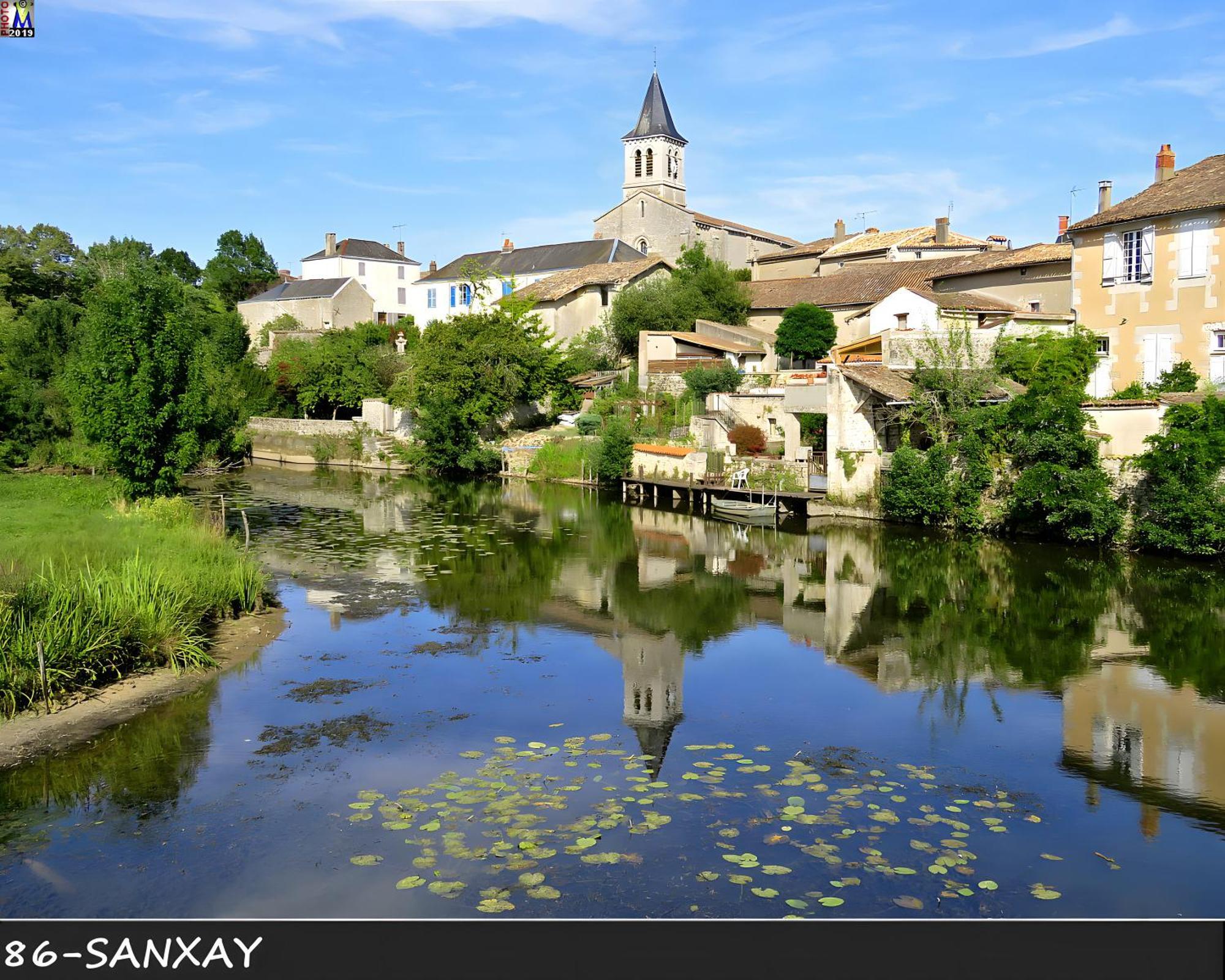 Bed and Breakfast Domaine De La Briouse Sanxay Exterior foto